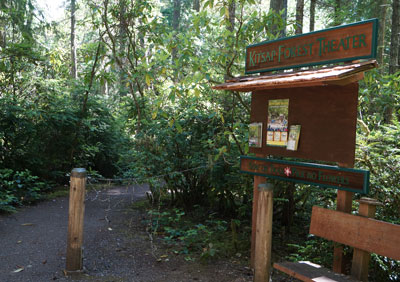 KFT Trailhead Sign with trail DSC01159 WEB